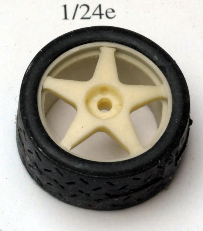 24SP17-5 4 rims Speedline 5 spokes + 4 treated tyres  17 inch Resin Accessoires